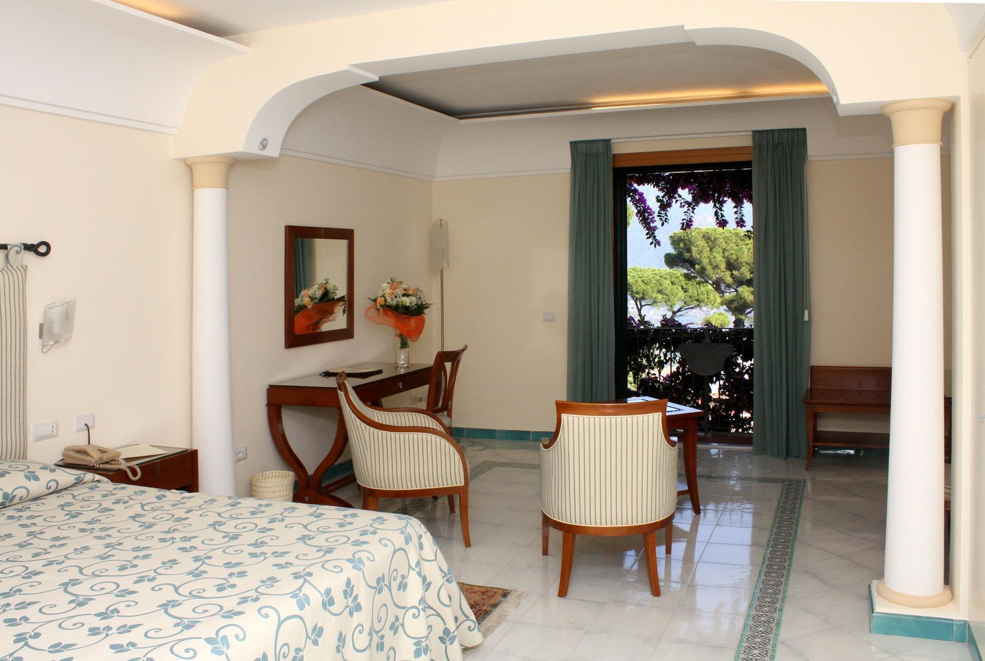 Hotel Rufolo ราเวลโล ภายนอก รูปภาพ