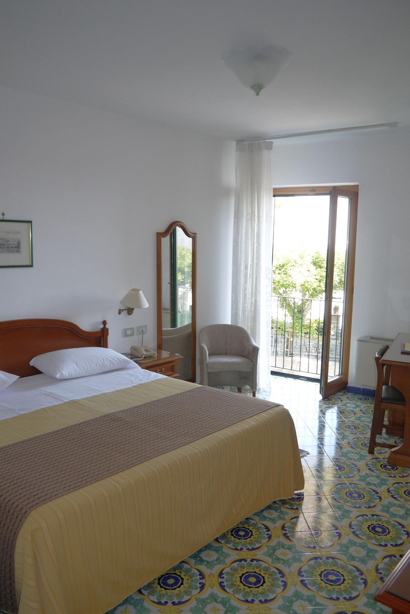Hotel Rufolo ราเวลโล ภายนอก รูปภาพ